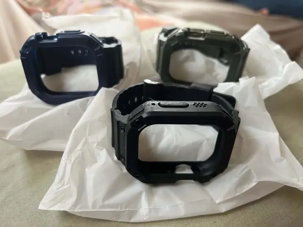 SVISVIPA 3-Pack Replacement Silicone Watch Bands and Rugged Protective Case Cove